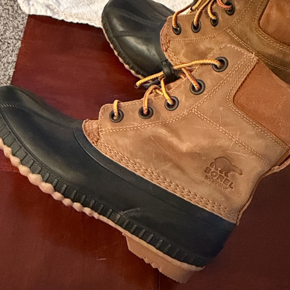 Sorel Youth Cheyenne Duck Boots Brown Leather Waterproof NY3961-286 Size 6